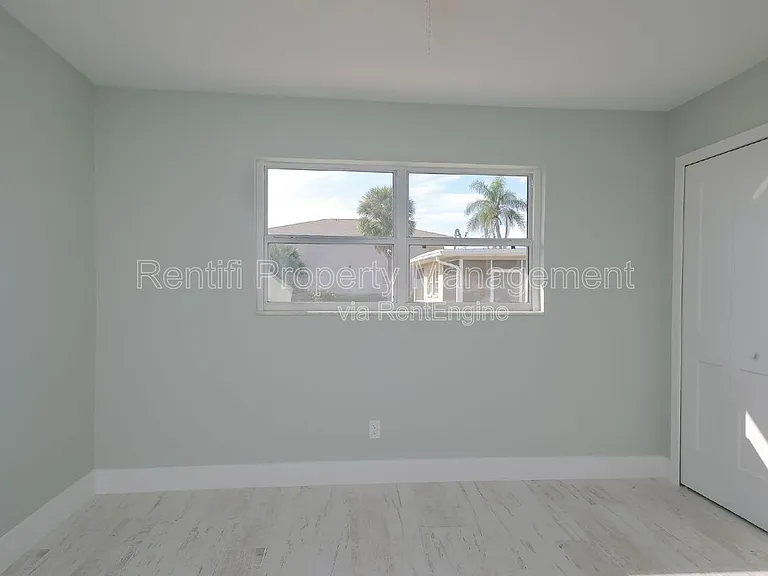 1322 Miramar St #2 — Photo 22