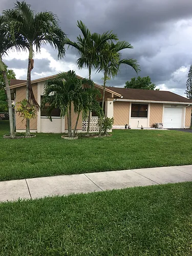13360 SW 46th St Photo 1