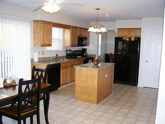3rd image of 6080 Summerville Ln