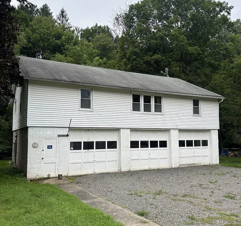 56 Pieri Ln