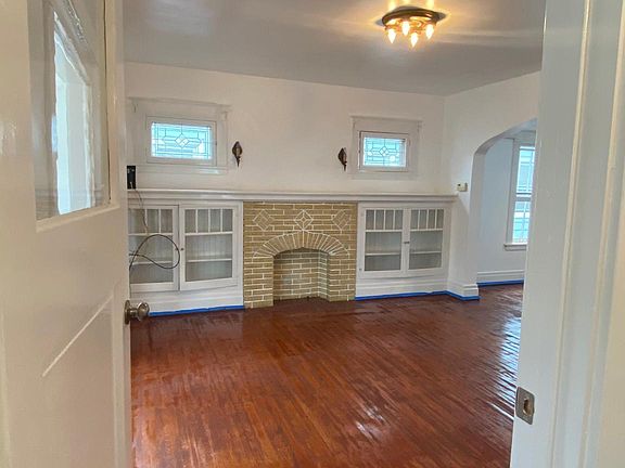 4th image of 43 Andrews Ave #1