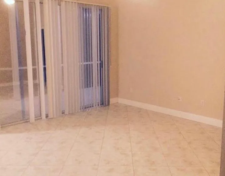 1722 Roosevelt Ave — Photo 33