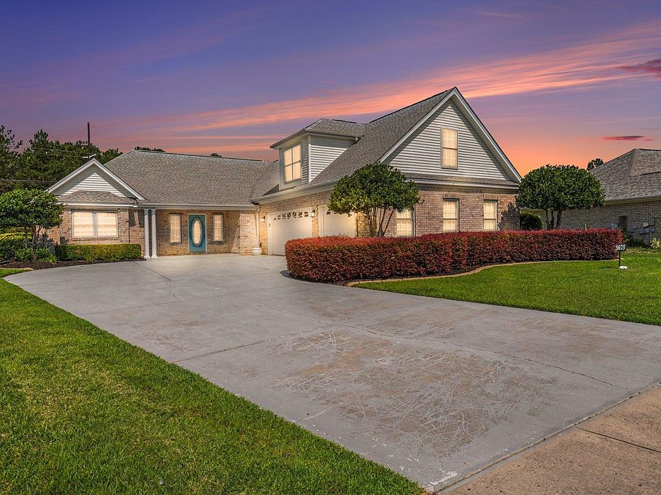 1st image of 3673 Kingsley Dr.