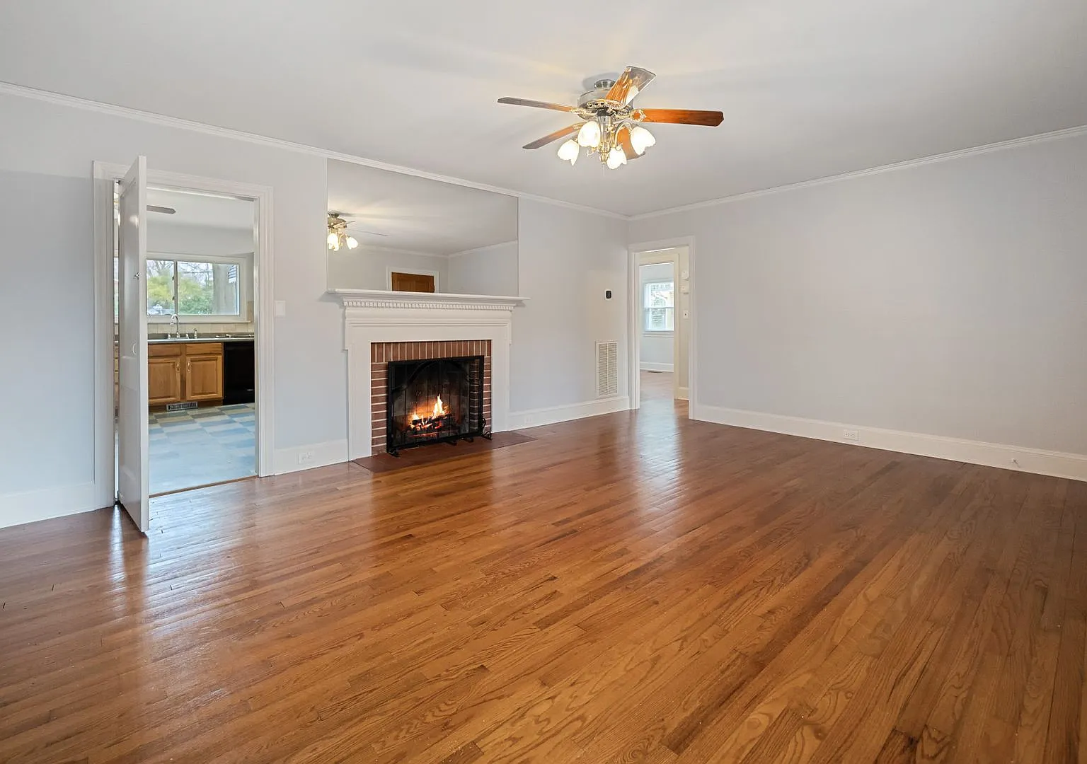 Spacious 4 bedroom home located in North Durham! Available: Now! — Photo 4