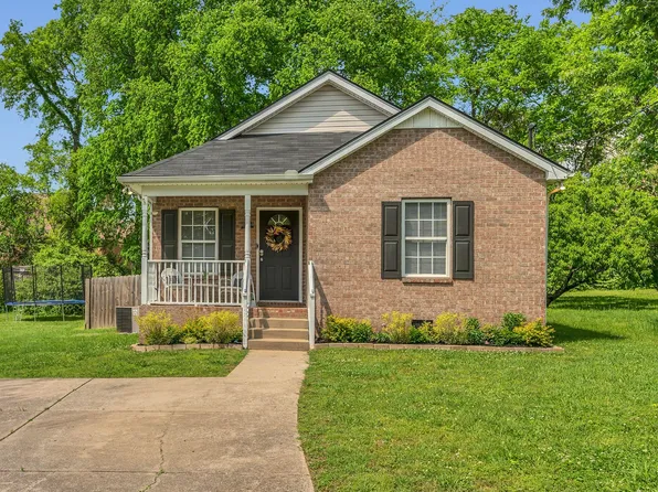 426 Hadleys Bend Blvd, Old Hickory, TN 37138