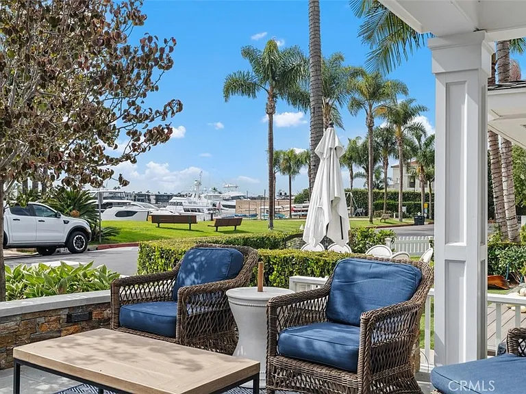 2431 Bayshore Dr — Photo 5