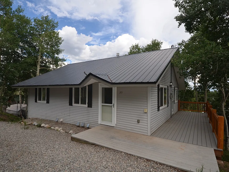 315 2nd St