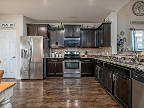 4th image of 11321 Haggerman Dr