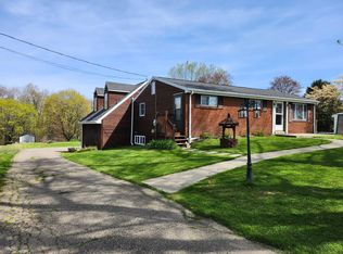 157 Golden City Rd, Saxonburg, PA 16056