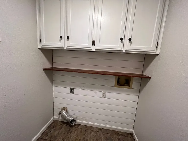 2137 Goodrich Dr — Photo 21