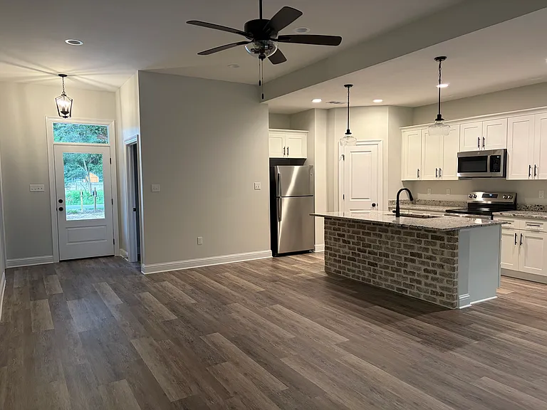 4174 Upperline St #1 — Photo 2