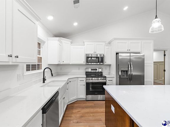 5th image of 3180 Chapel Rd