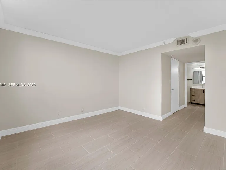290 174th St #1519 — Photo 25