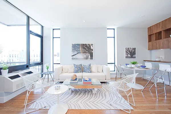 Sold by aptsandlofts.com | media 31