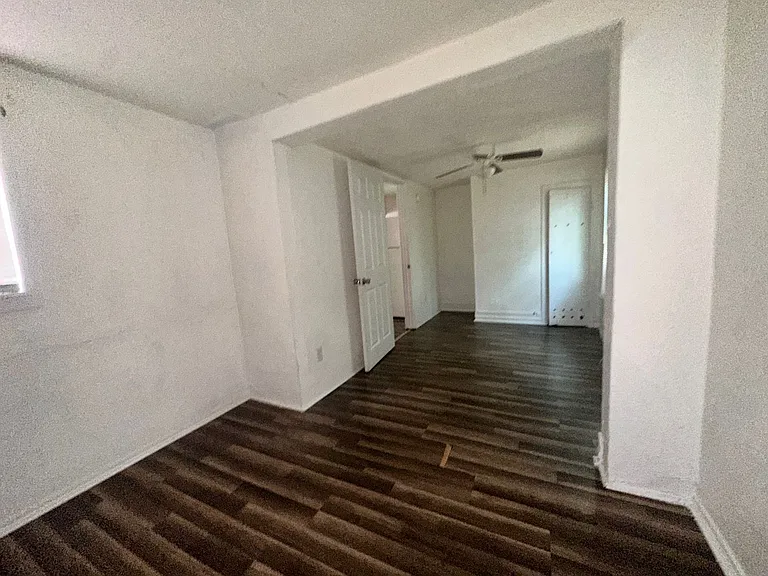 604 W Avenue I #A — Photo 8