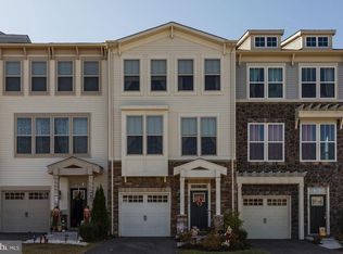 8909 Garrett Way, Manassas, VA 20112