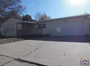 5301 SW Lancaster Pl, Topeka, KS 66604