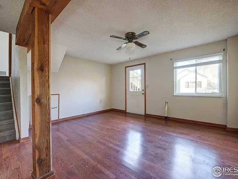 2208 Dogwood Cir — Photo 9