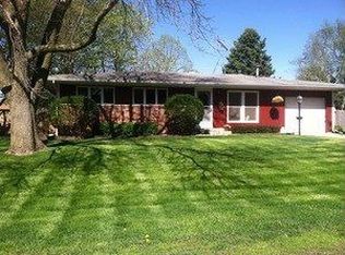 9615 Jean Dr, Hebron, IL