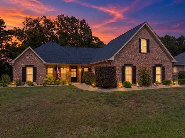16 Archel St, Petal, MS 39465