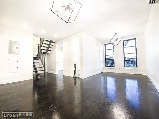 Rented by Greenrock Management | media 11