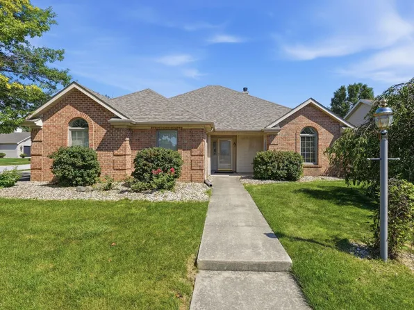 12232 Blaceberry Dr, Fort Wayne, IN 46814