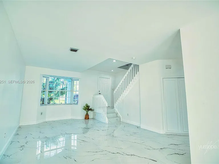 15151 NW 6th Ct — Photo 15