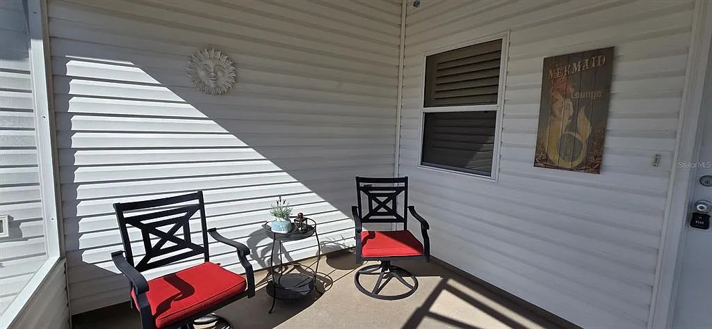 2 bed, 2.0 bath, 1188 sqft, $1,745 — Photo 2