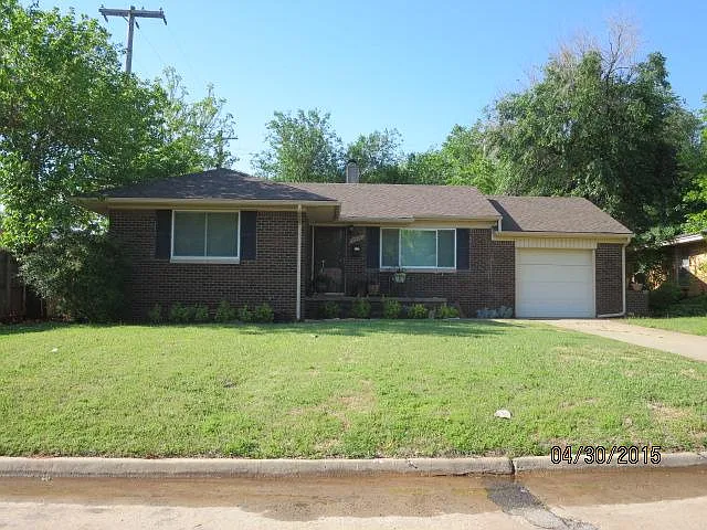 2916 NW 70th St — Photo 1