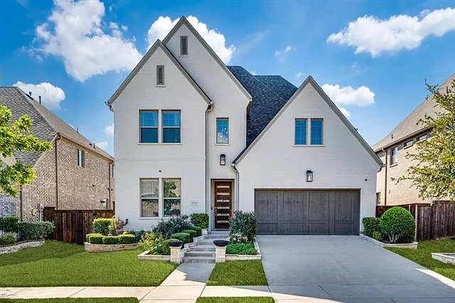4 bed, 3361 sqft, $4,400 — Photo 1