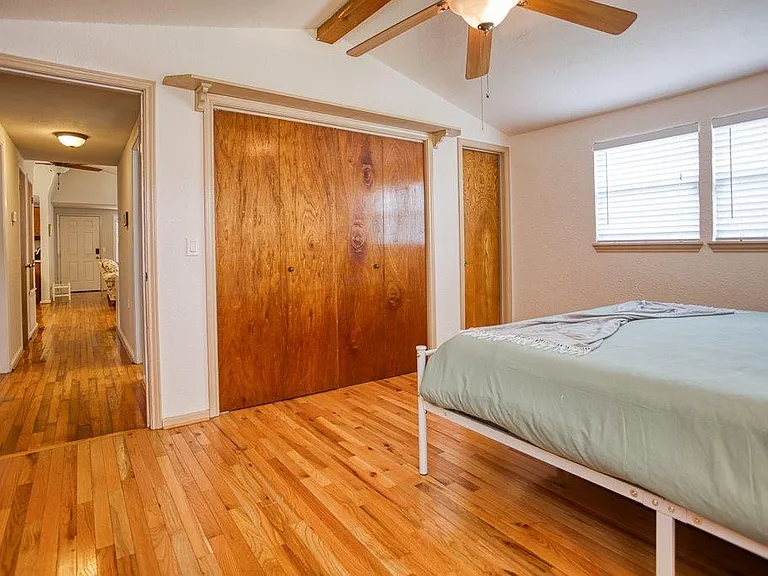 805 Ester Dr — Photo 32