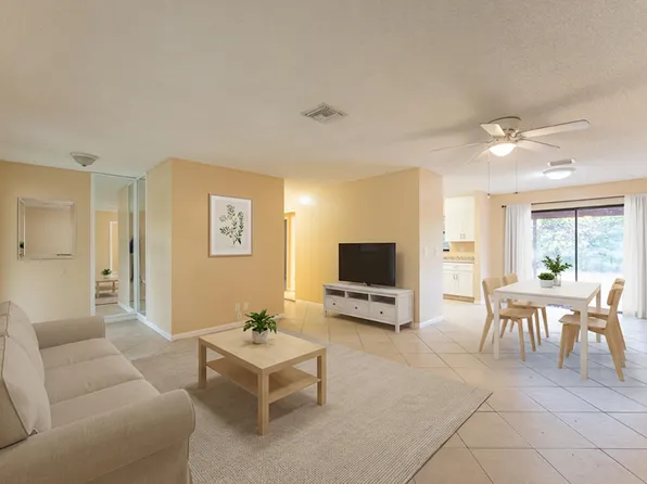 7370 Sunny Hills Terrace, Lake Worth, FL 33462