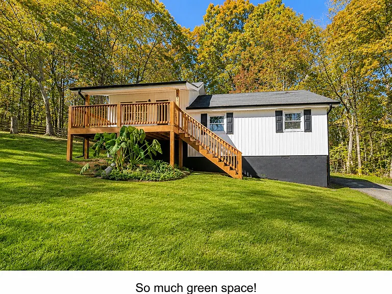 221 Grant Trl — Photo 23