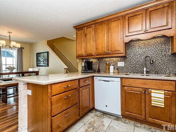 3rd image of 7513 Argent Valley Dr