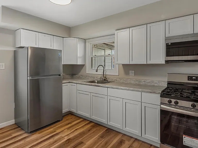 1902 Meadow Dr — Photo 25