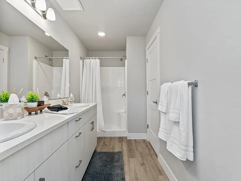 2783 W Palouse St — Photo 30