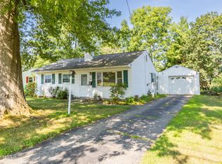 11 Bushey Rd, Pittsfield, MA 01201