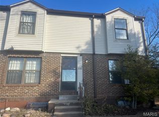 9736 Raintree Village Dr #4A, Hillsboro, MO 63050