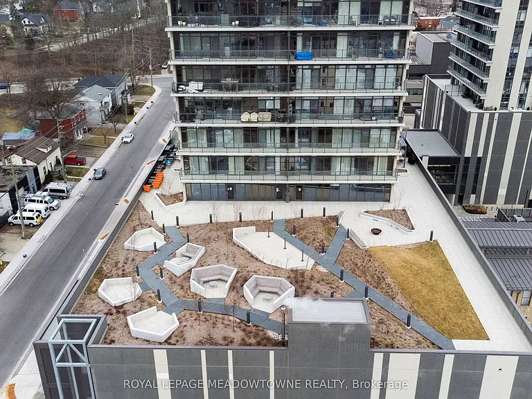 15 Glebe St E #1304 — Photo 26