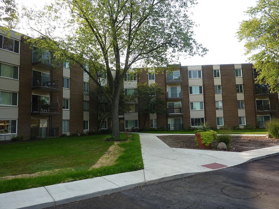 1st image of 140 W Wood St Unit 315