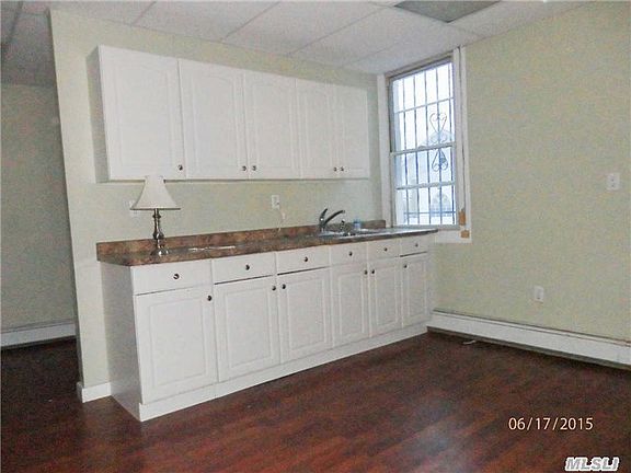 2nd image of 65 Deer Park Ave
