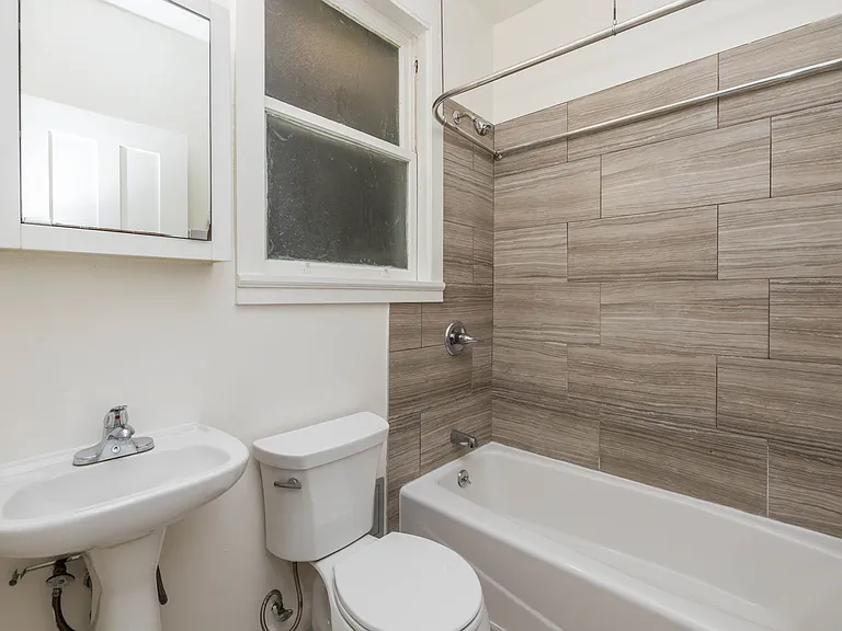 750 O'Farrell — Photo 10