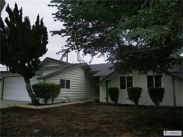3rd image of 301 S Nutwood St