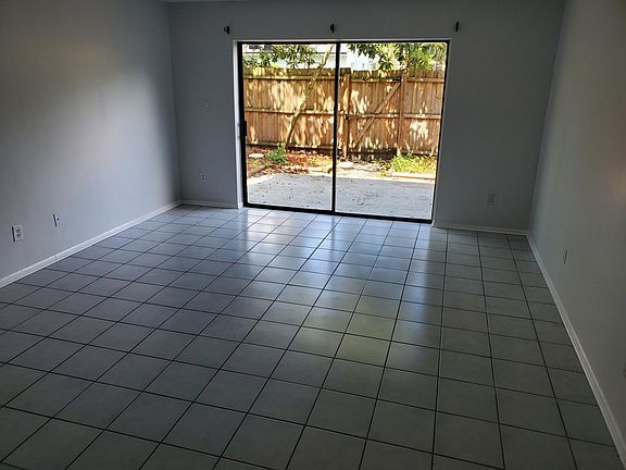 Living Room (1st floor)
