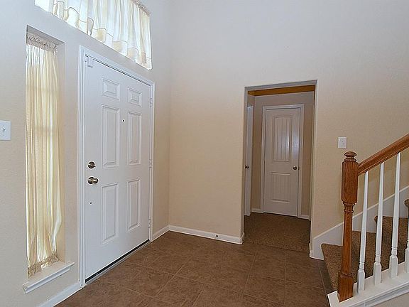 3rd image of 6007 Village Grove Dr