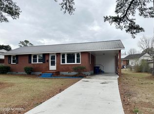 104 Kitt Dr, Jacksonville, NC 28540