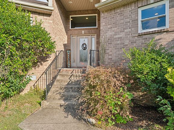 2nd image of 1013 Station Cir