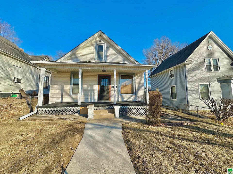 1st image of 114 Cecelia St