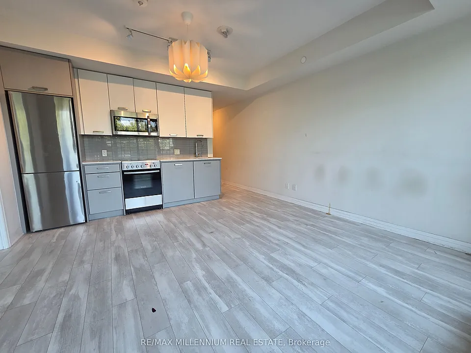 1630 Queen St E #608