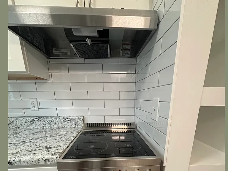 2590 Jerome Rd #9 — Photo 2